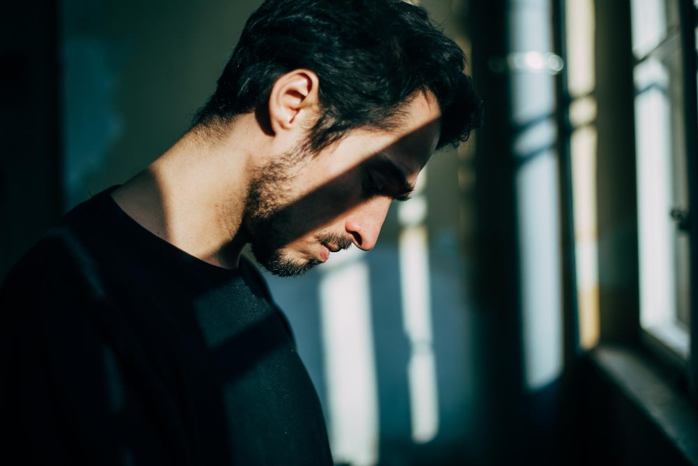 Die Wirkung von Rotlichttherapie auf Depression: Lichtblick in der Dunkelheit?